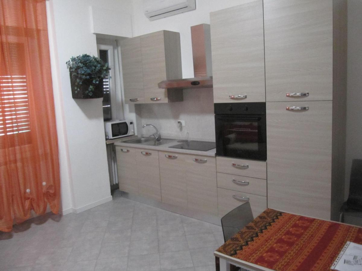 Casa Laura Appartement Sesto San Giovanni Buitenkant foto